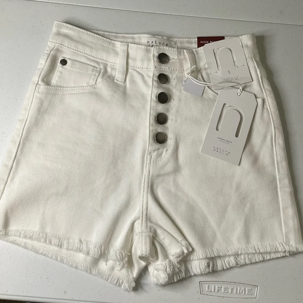Nature Denim White High-Waisted Shorts Size Small